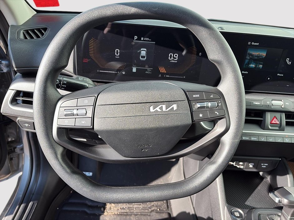 2025 Kia K4 LX-11