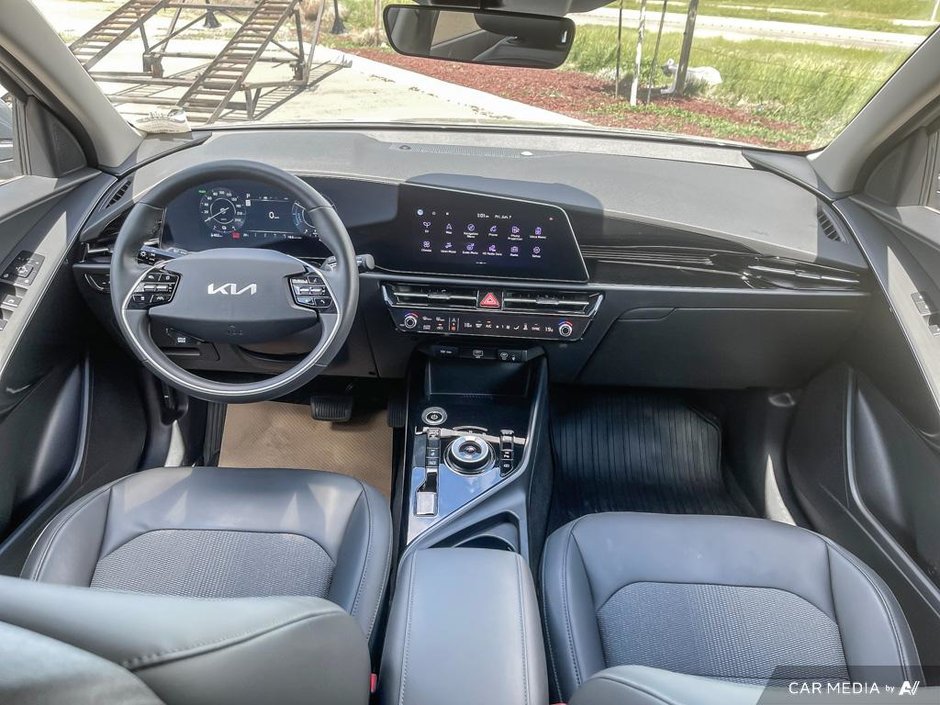 2023 Kia Niro EV Premium+-24