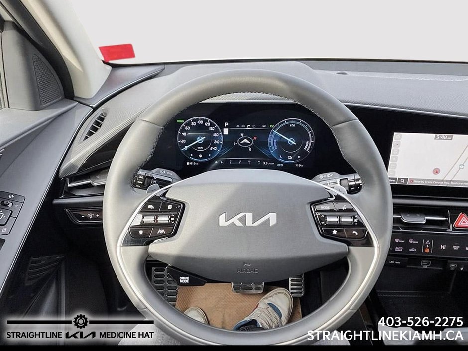 2025 Kia Niro HEV SX-11