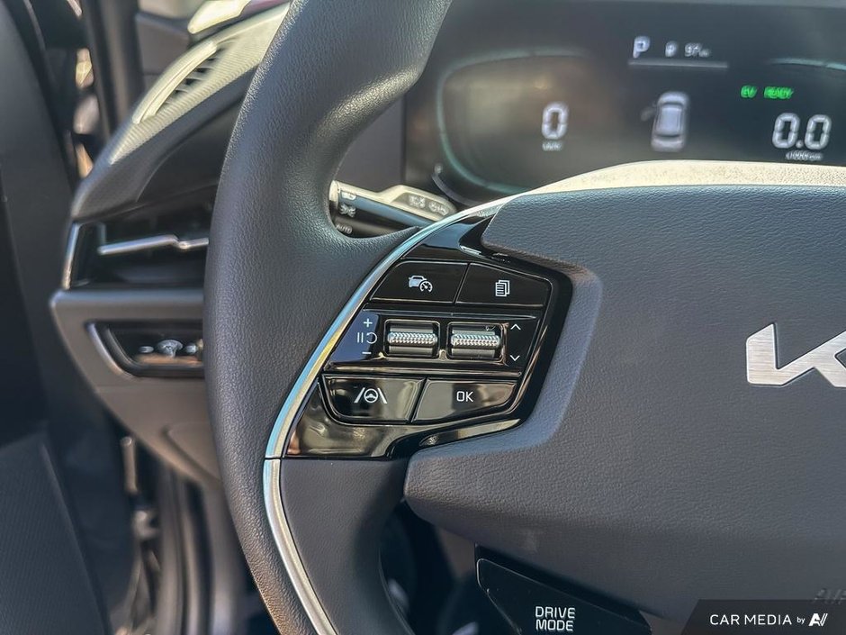 2025 Kia Niro HEV LX-14