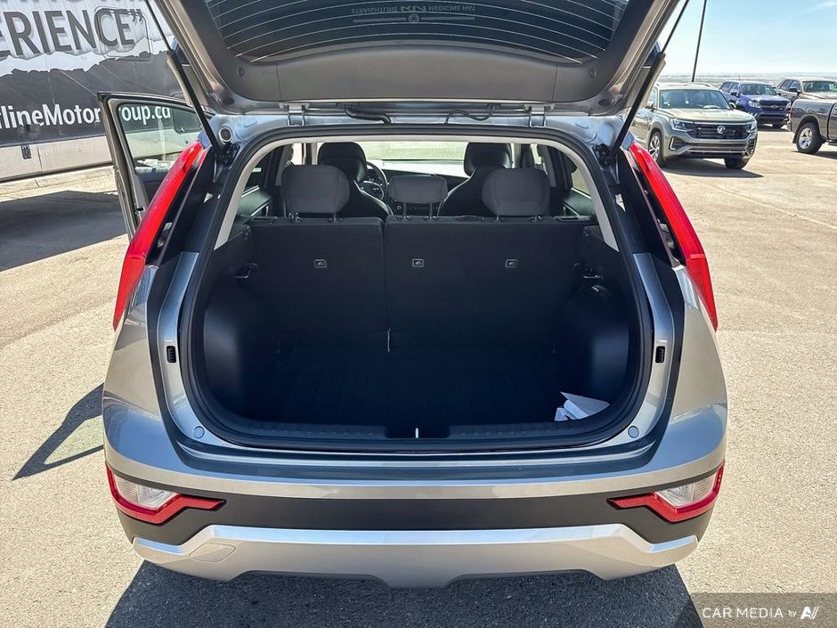 2025 Kia Niro HEV LX-5