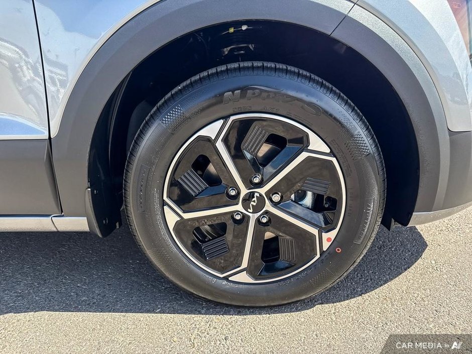 2025 Kia Niro HEV LX-7