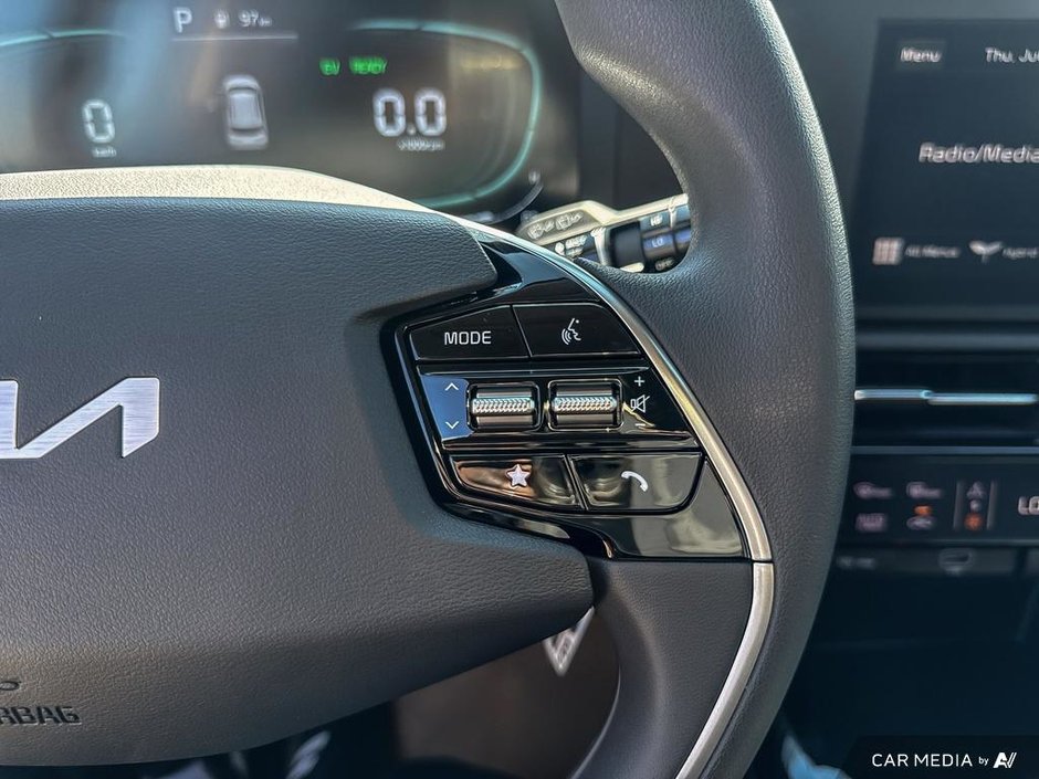 2025 Kia Niro HEV LX-15