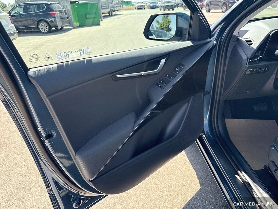 2025 Kia Niro HEV EX Premium-12