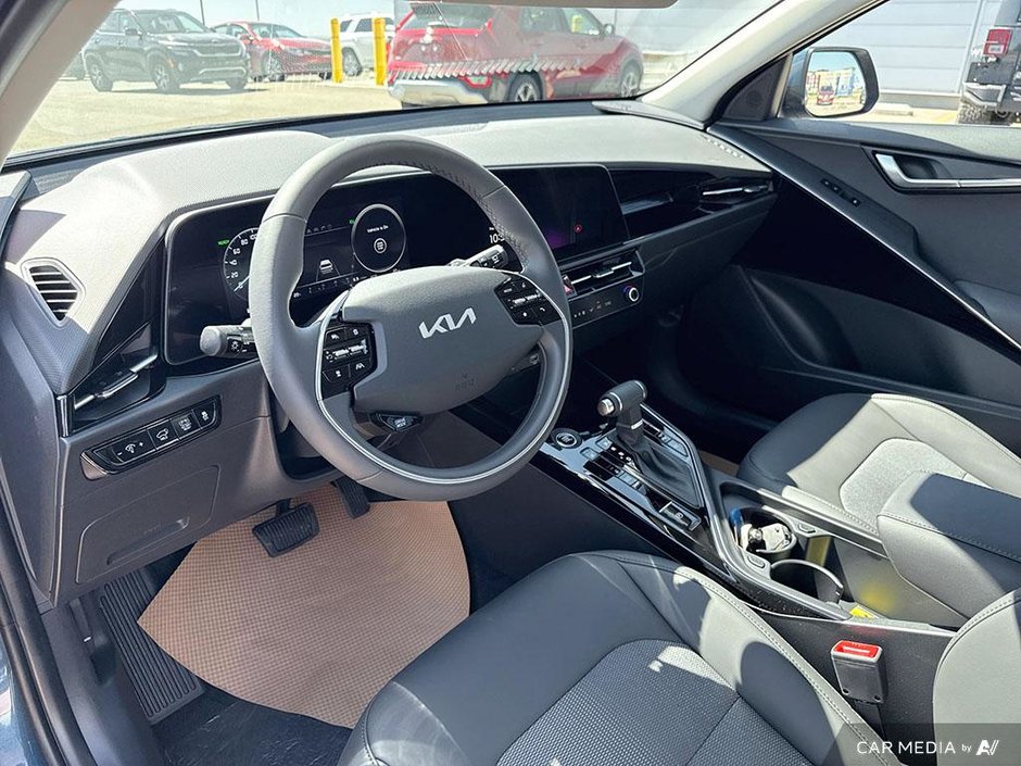 2025 Kia Niro HEV EX Premium-10