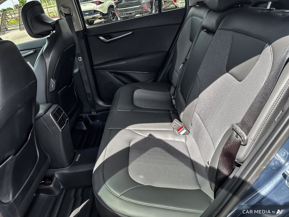 2025 Kia Niro HEV EX Premium-22