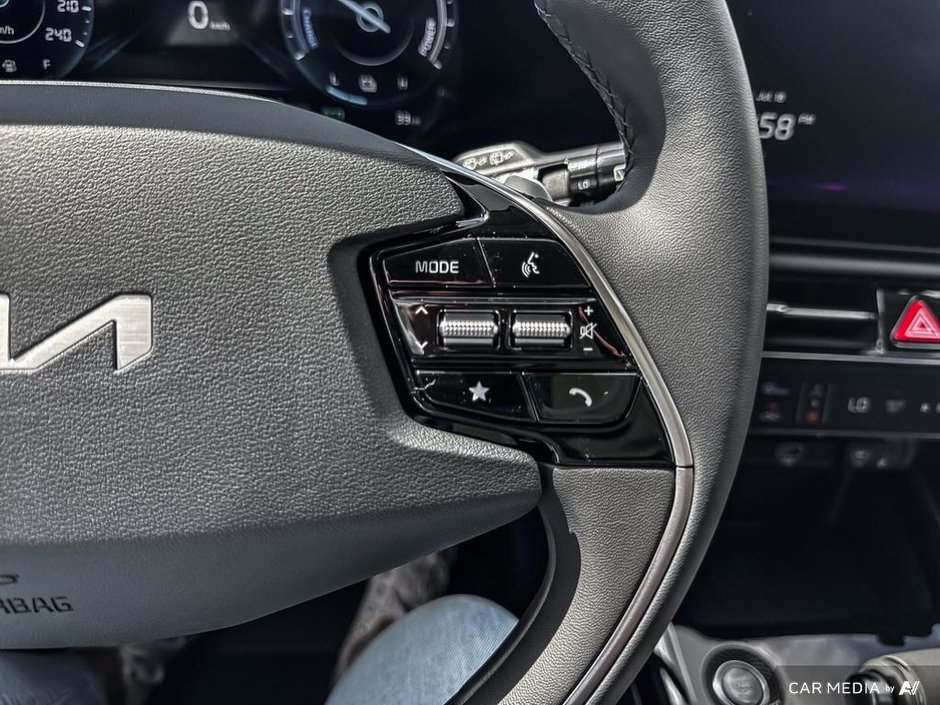 2025 Kia Niro HEV EX Premium-16
