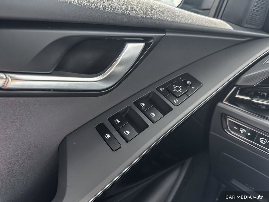2025 Kia Niro HEV EX Premium-12