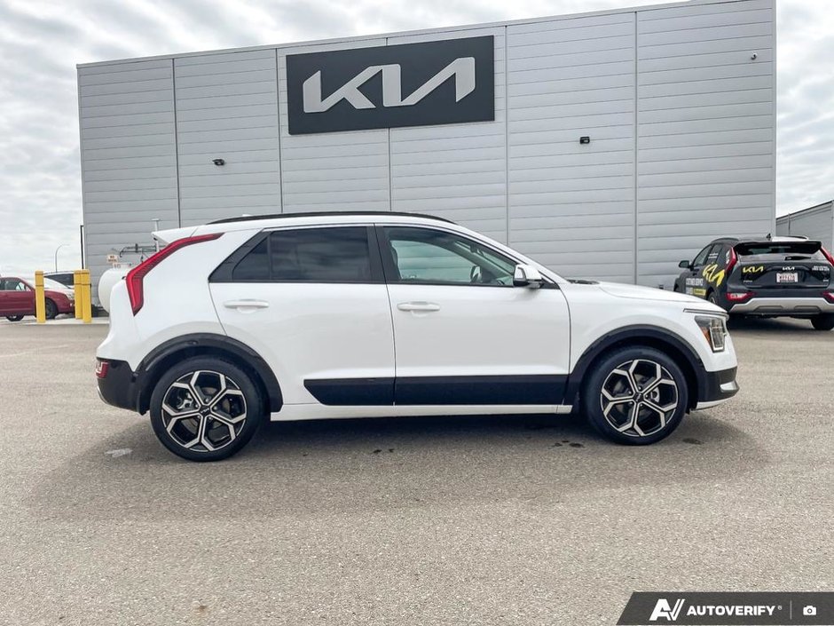 2025 Kia Niro HEV SX-7