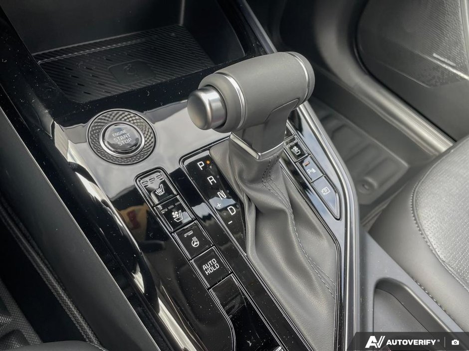 2025 Kia Niro HEV SX-19