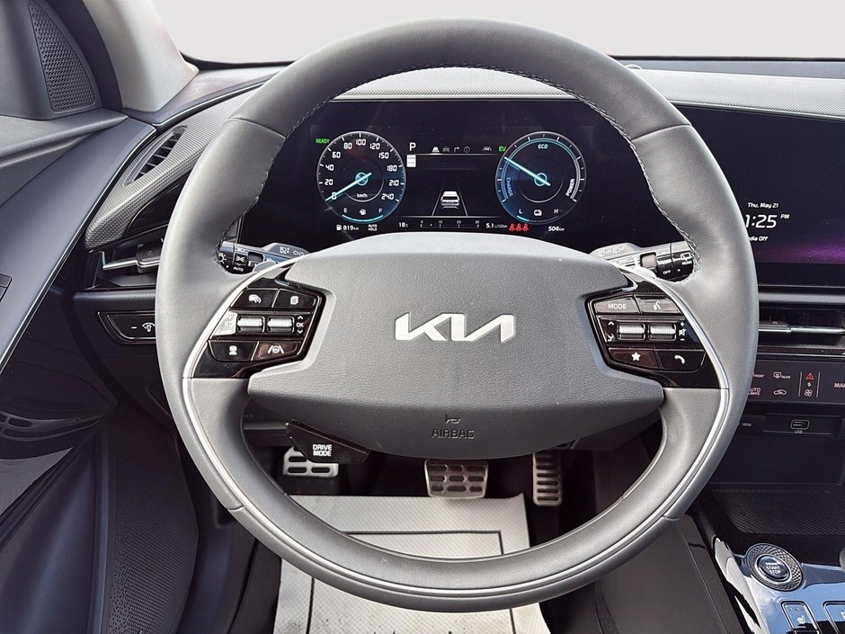 2025 Kia Niro HEV SX-11