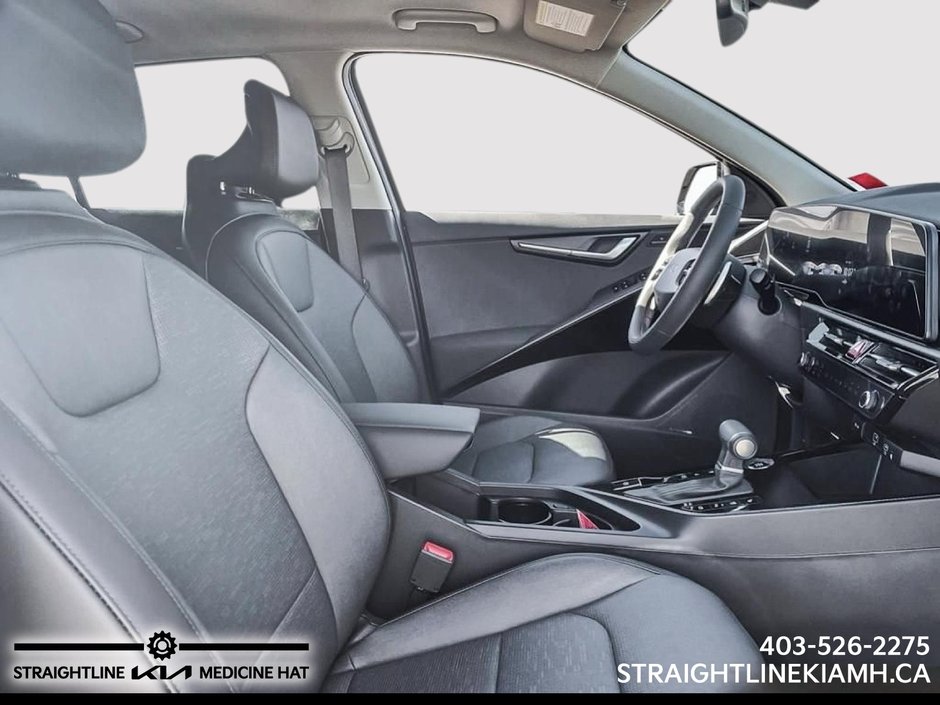 2025 Kia Niro HEV SX-8