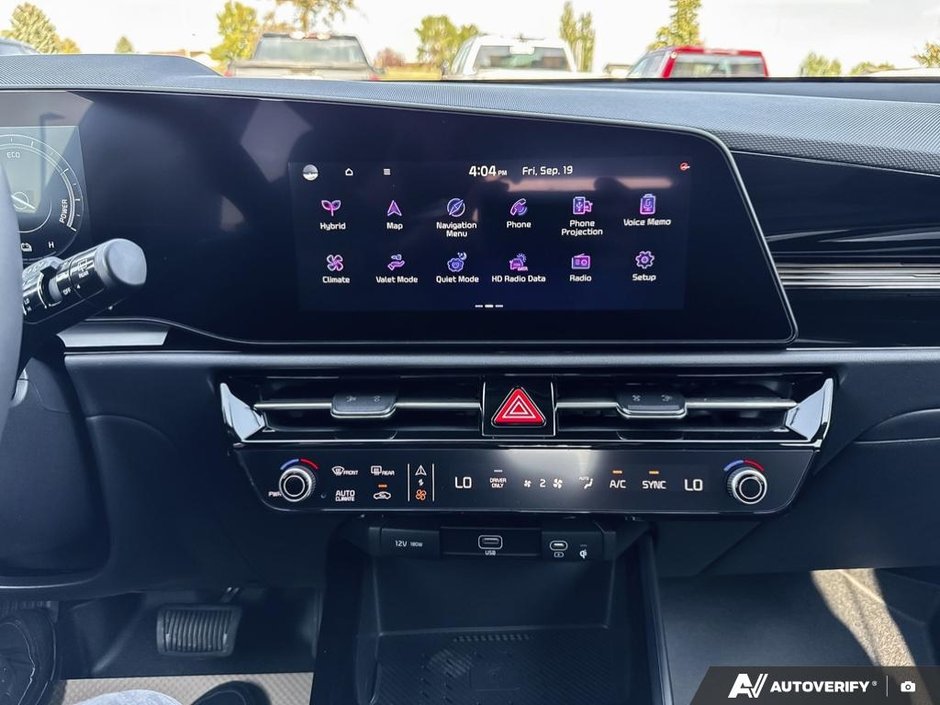 2026 Kia Niro HEV EX Premium-17