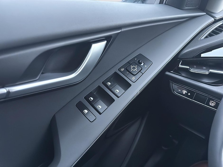 2026 Kia Niro HEV EX-10