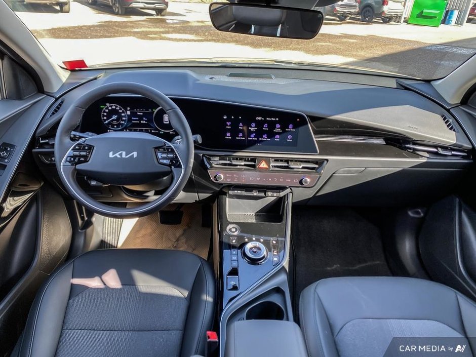 2025 Kia Niro PHEV EX Premium-24