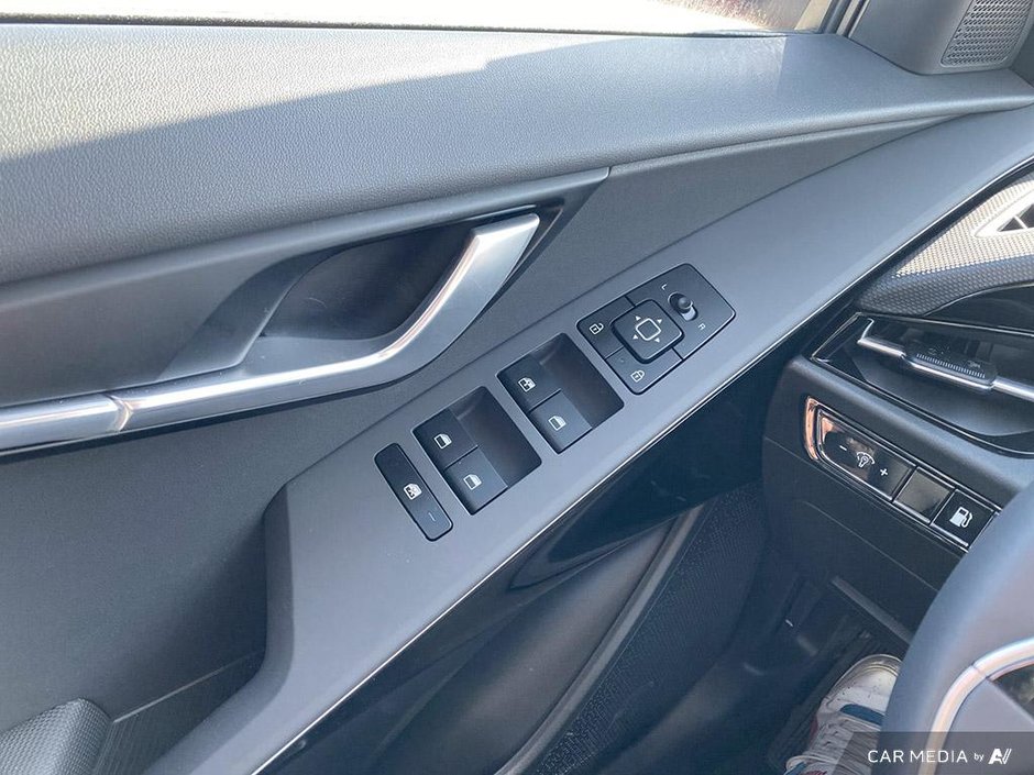 2025 Kia Niro PHEV EX-12