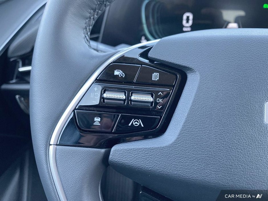2025 Kia Niro PHEV EX-15