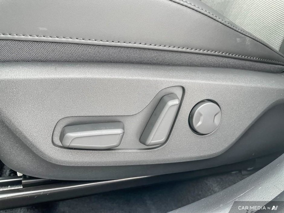2025 Kia Niro PHEV EX Premium-23