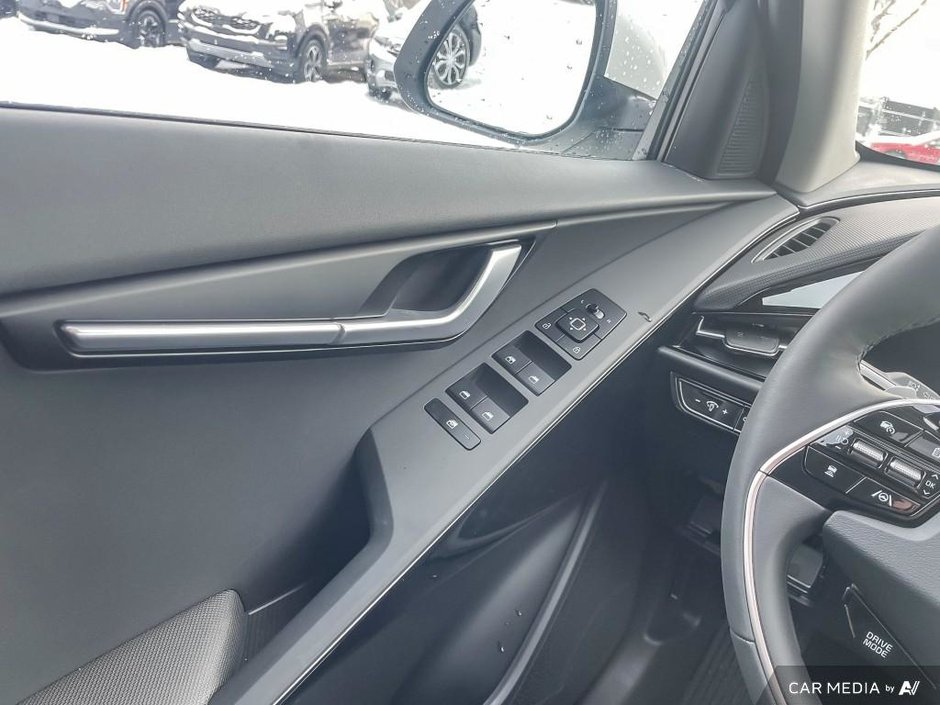 2025 Kia Niro PHEV EX Premium-15
