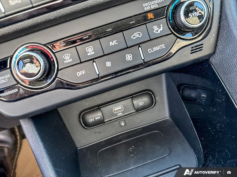 2022 Kia Niro SX Touring-20