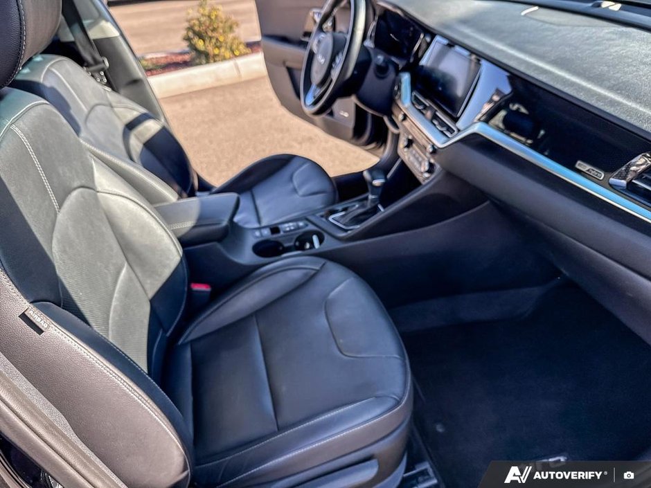 2022 Kia Niro SX Touring-23