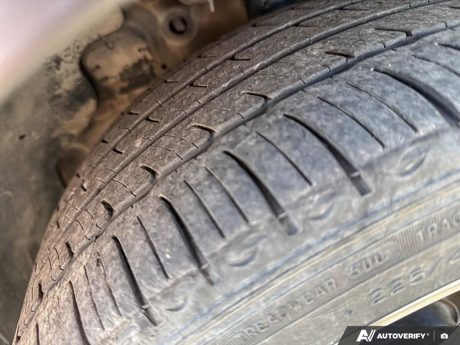 2022 Kia Niro SX Touring-9