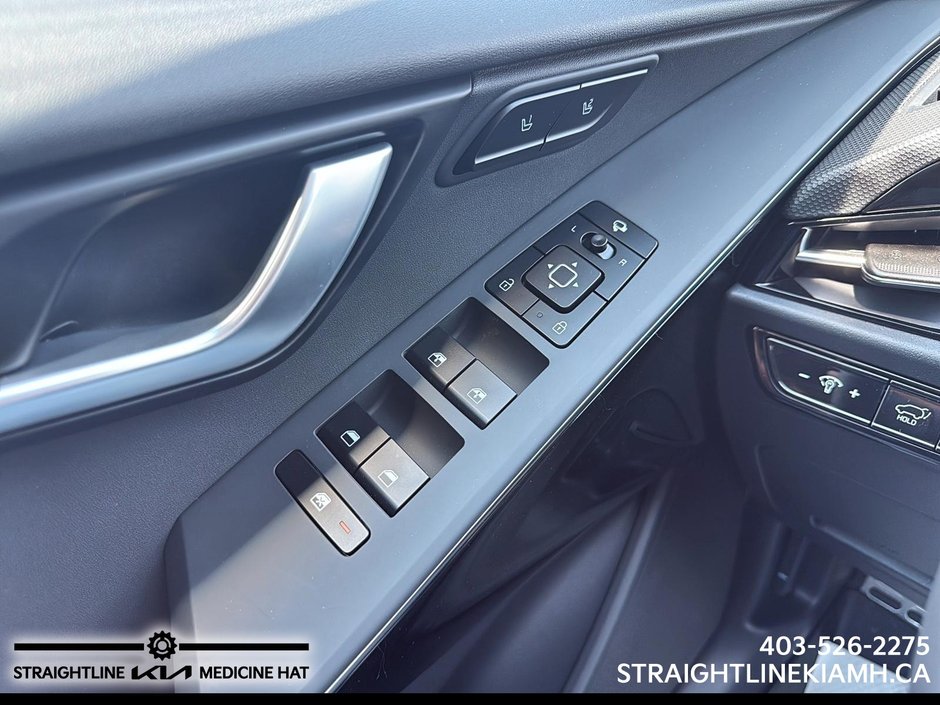 2025 Kia Niro SX-10