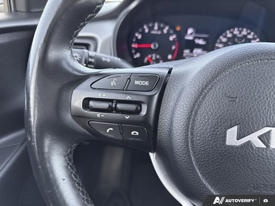 2023 Kia Rio 5-door LX+-12