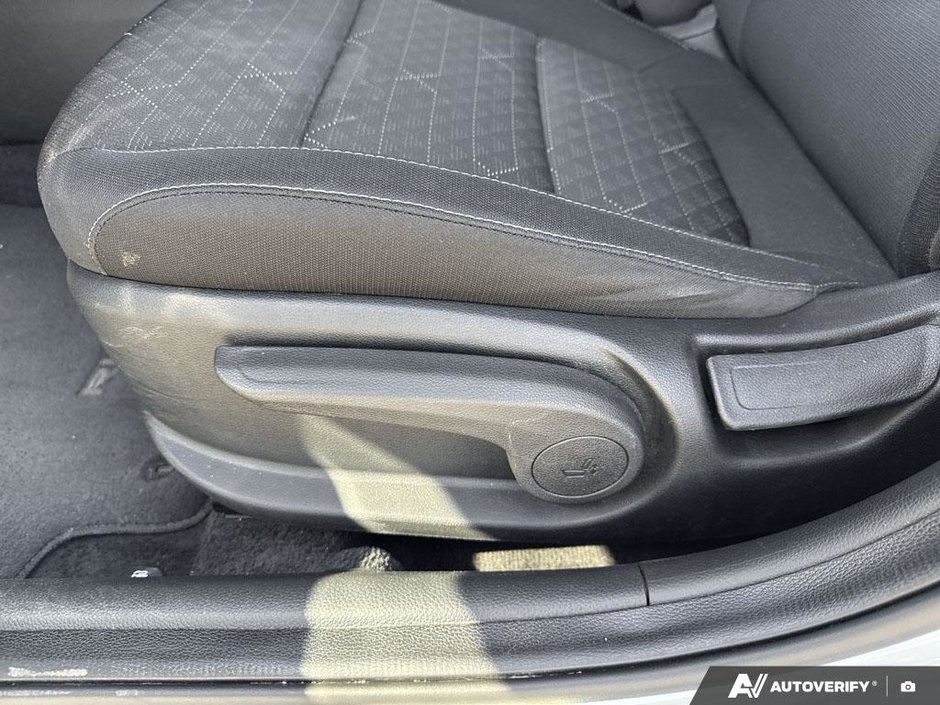 2023 Kia Rio 5-door LX+-21