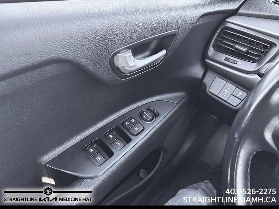 2023 Kia Rio 5-door LX+-10