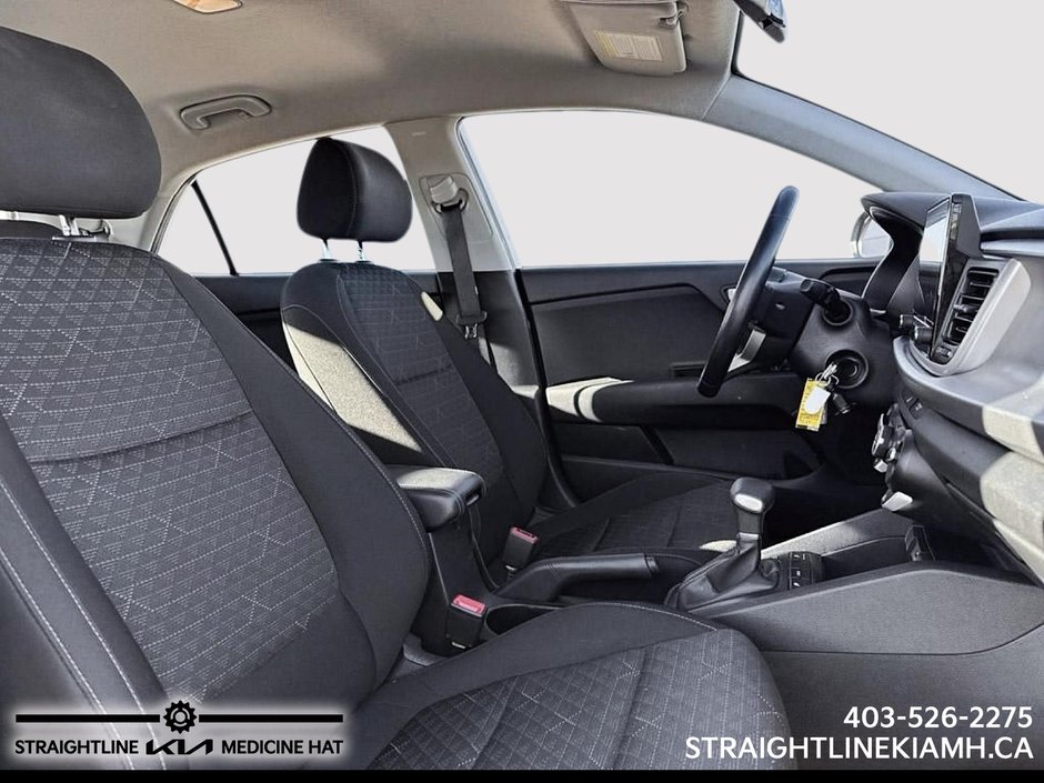 2023 Kia Rio 5-door LX+-8