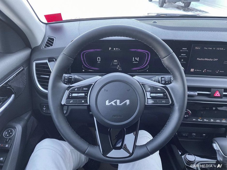 2025 Kia Seltos EX-12