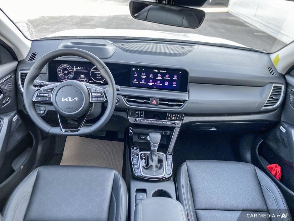 2025 Kia Seltos X-LINE-24