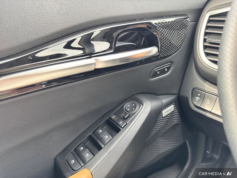 2025 Kia Seltos SX - Brown Interior-20