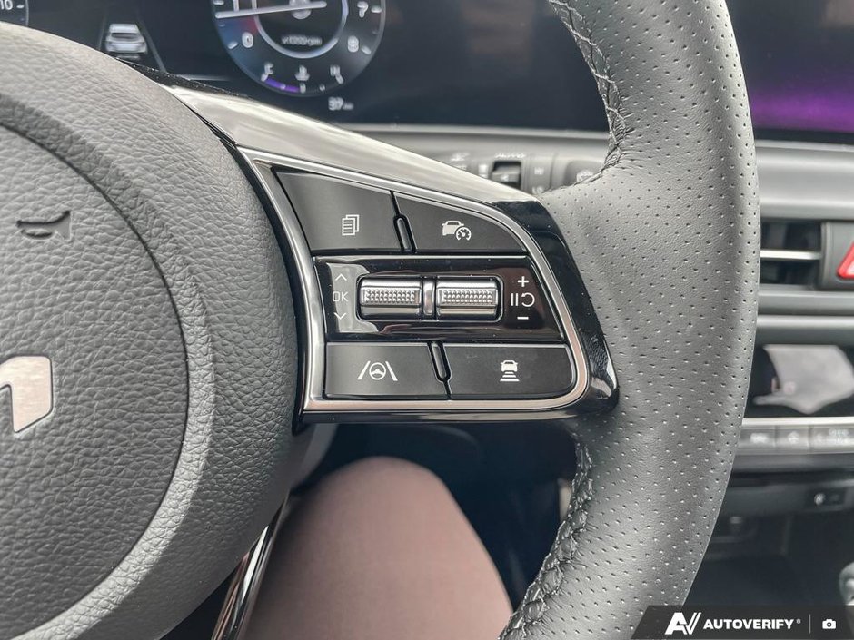2025 Kia Seltos X-LINE-16