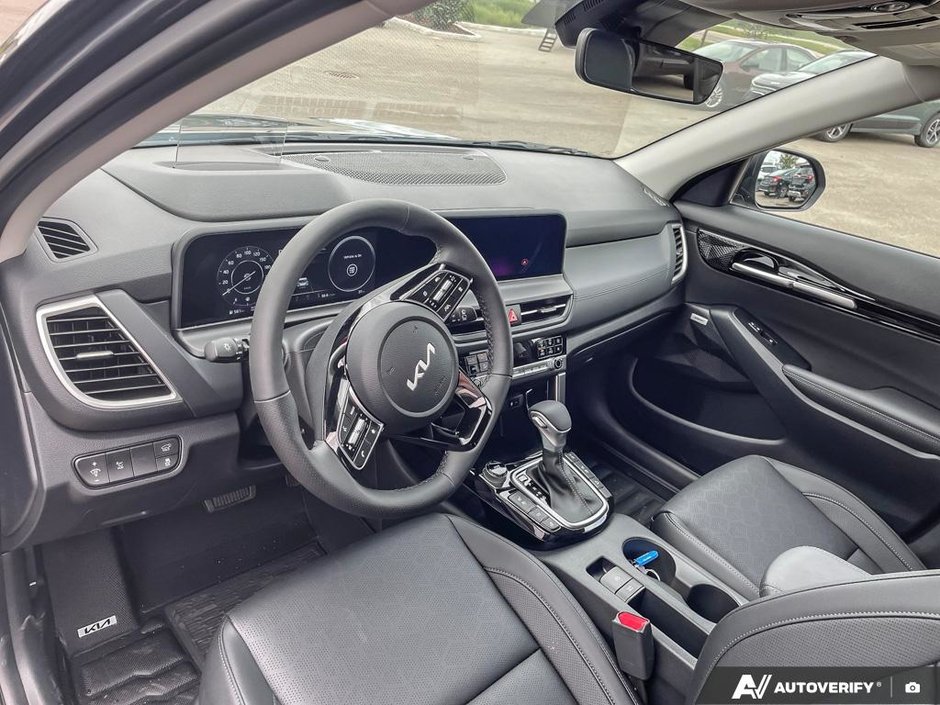 2025 Kia Seltos X-LINE-10