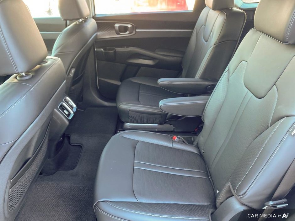 2025 Kia SORENTO PHEV EX-22