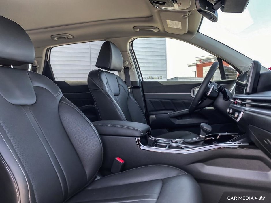 2025 Kia Sorento X-Line-23