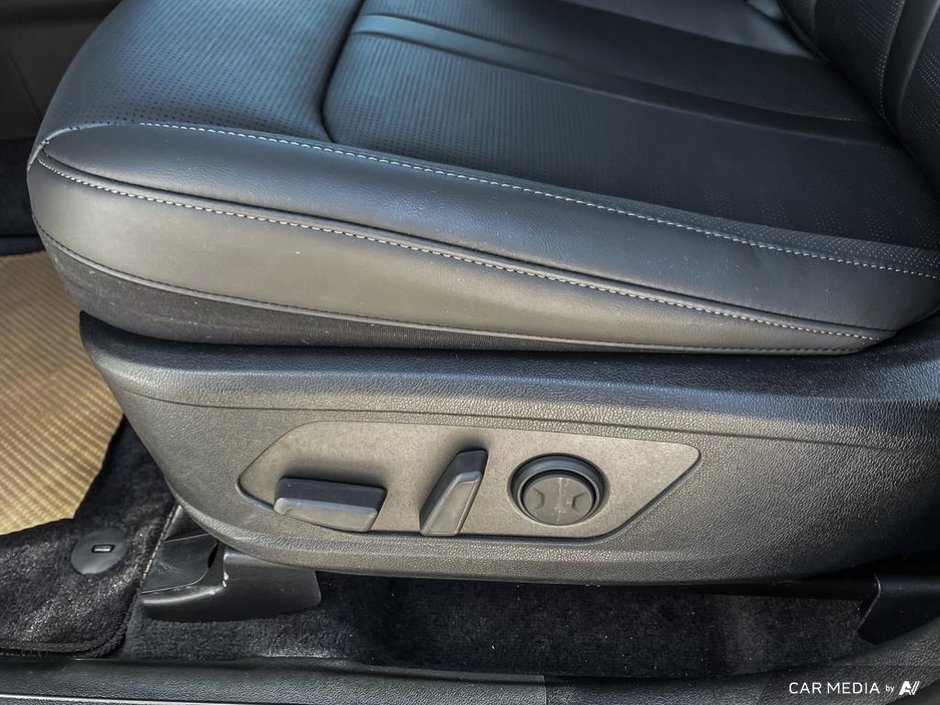 2025 Kia Sorento X-Line-21