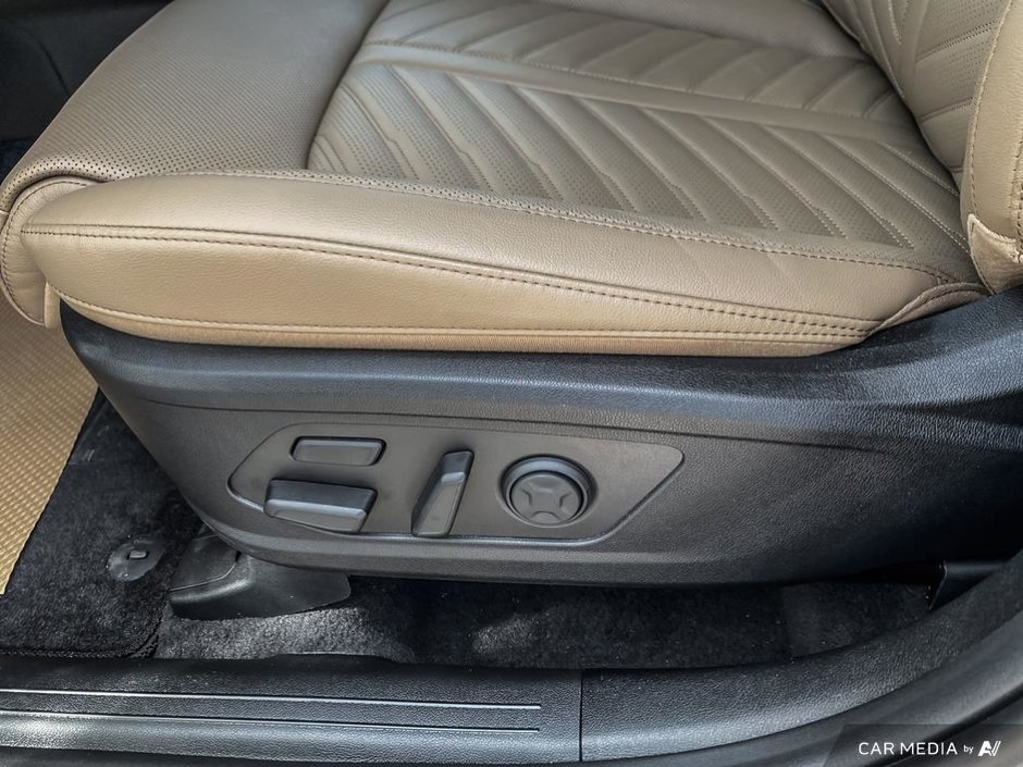 2025 Kia Sorento X-PRO Olive Brown Interior-21