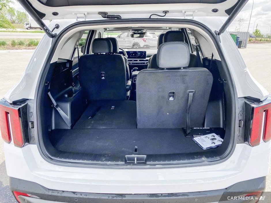 2025 Kia Sorento X-Line-8