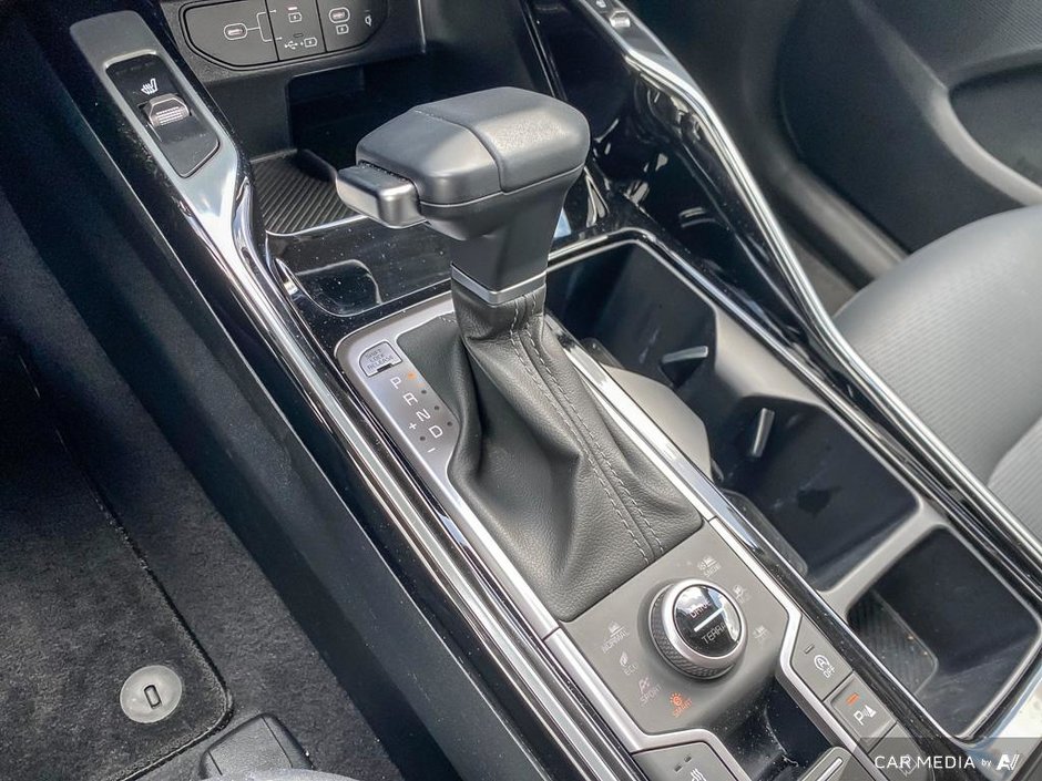 2025 Kia Sorento X-Line-19