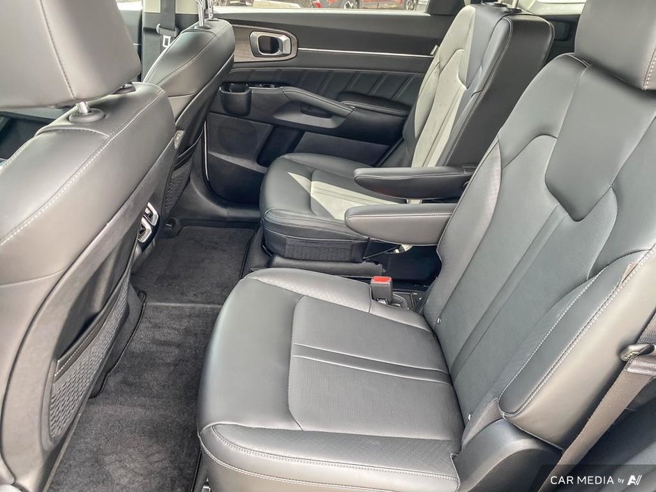 2025 Kia Sorento X-Line-22