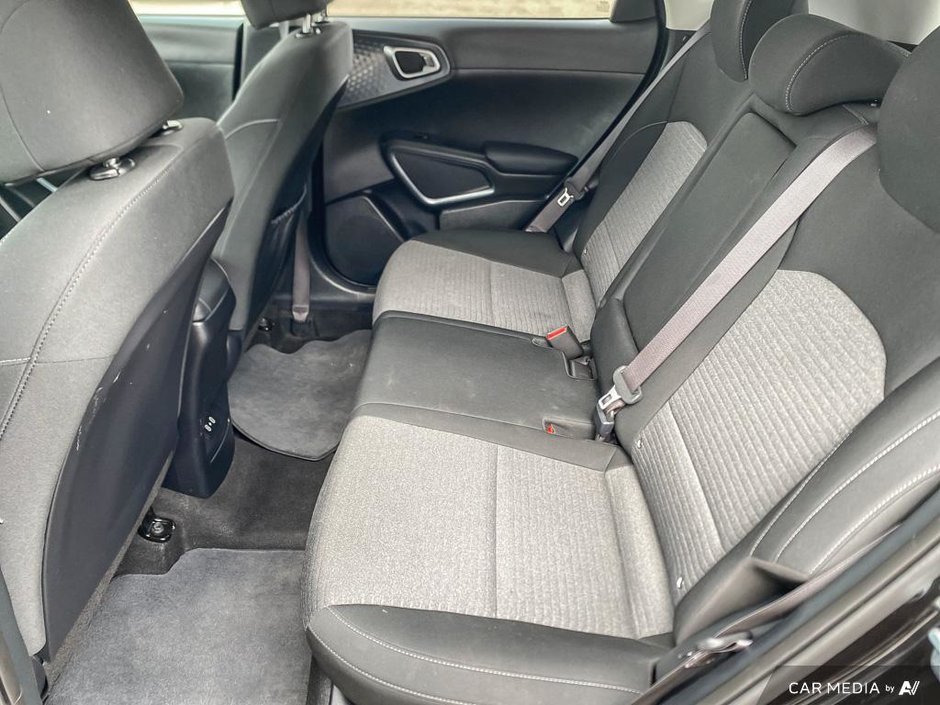 2023 Kia Soul EX-22