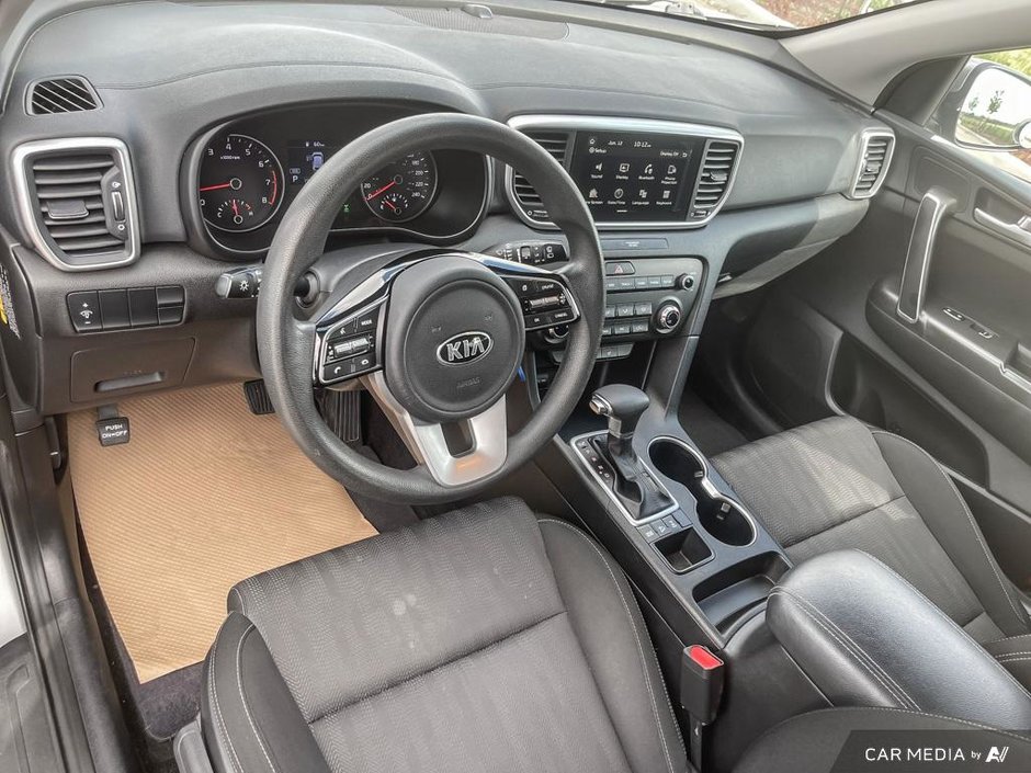 2020 Kia Sportage LX-10