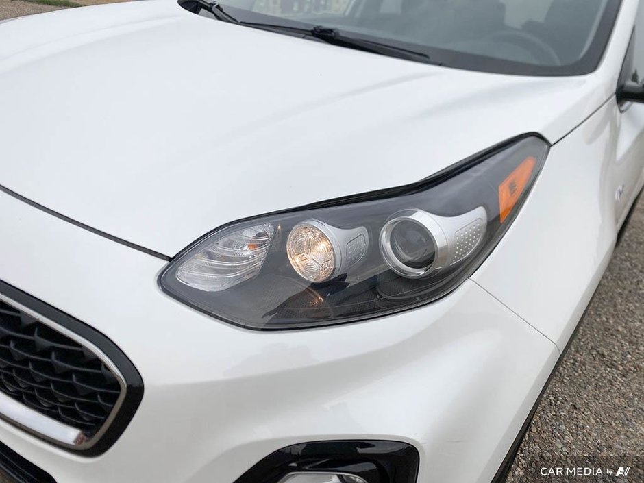 2020 Kia Sportage LX-8