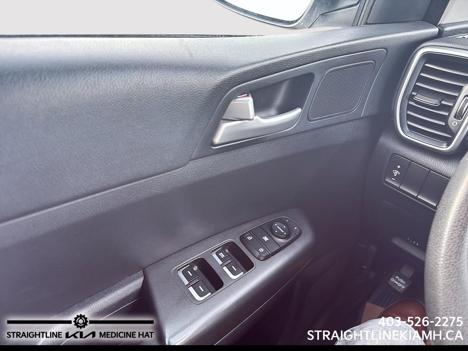 2020 Kia Sportage LX-10