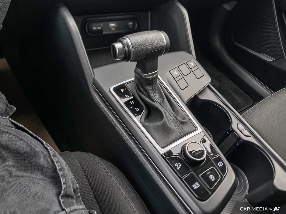 2024 Kia Sportage LX-19