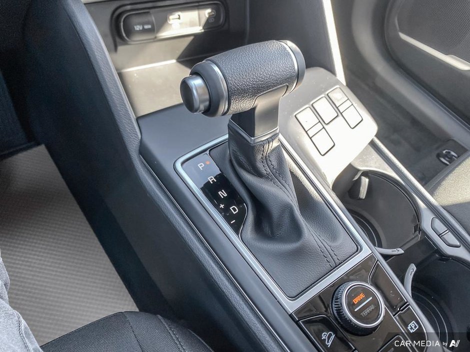 2025 Kia Sportage LX-19