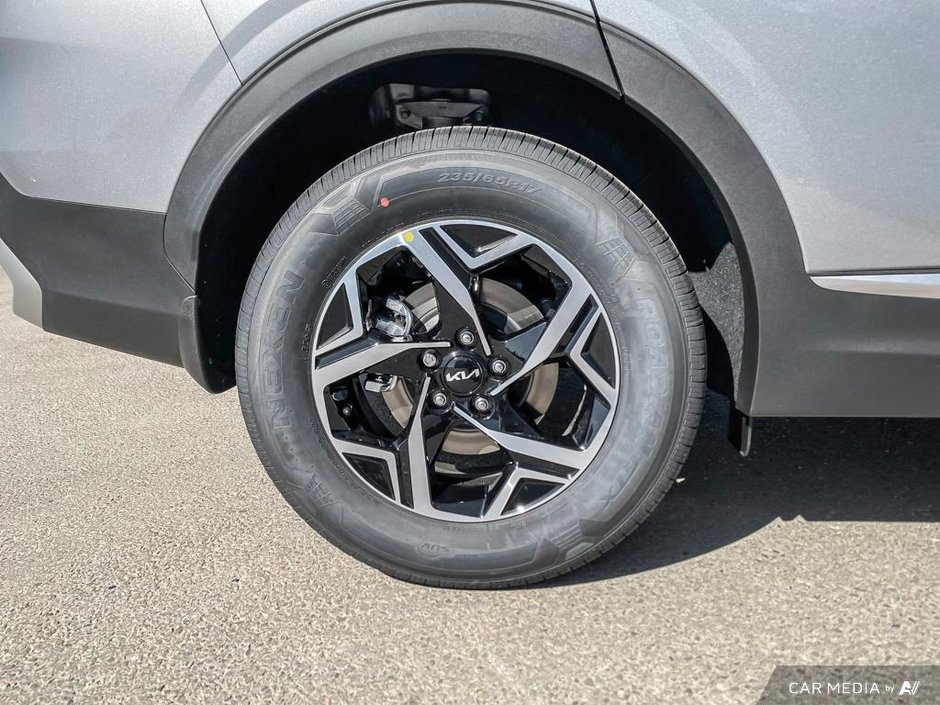2025 Kia Sportage LX-8